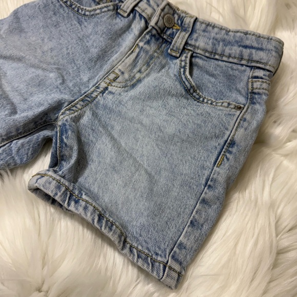 Cat & Jack Toddler Denim Shorts Size 2T in Light Wash - Picture 6 of 11